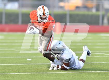 Thumbnail 3 in Texas vs. Hendrickson photogallery.