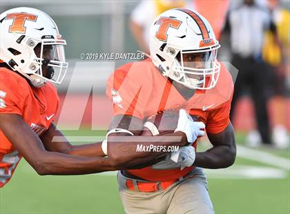Thumbnail 2 in Texas vs. Hendrickson photogallery.