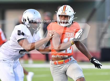 Thumbnail 3 in Texas vs. Hendrickson photogallery.