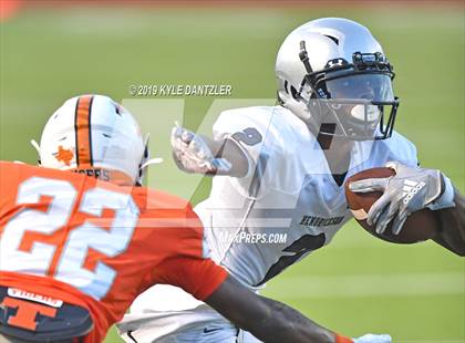 Thumbnail 1 in Texas vs. Hendrickson photogallery.