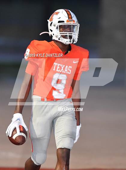 Thumbnail 3 in Texas vs. Hendrickson photogallery.