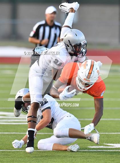 Thumbnail 1 in Texas vs. Hendrickson photogallery.