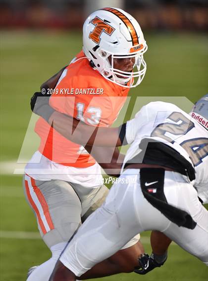 Thumbnail 3 in Texas vs. Hendrickson photogallery.