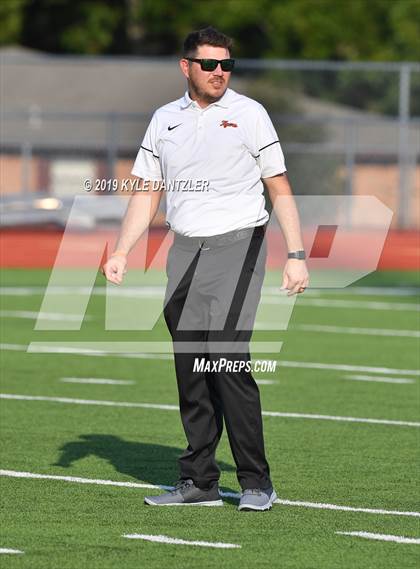 Thumbnail 3 in Texas vs. Hendrickson photogallery.