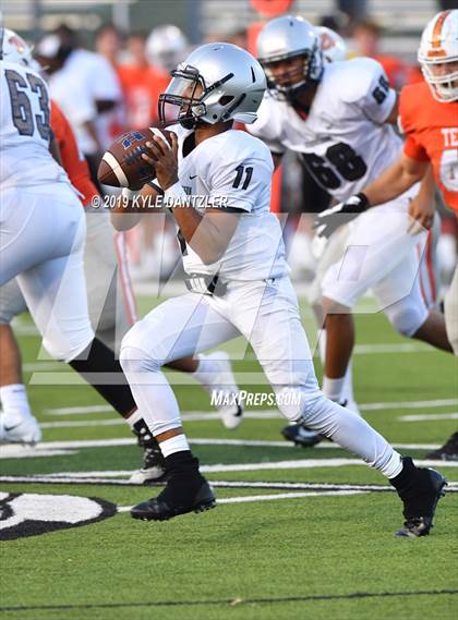 Thumbnail 1 in Texas vs. Hendrickson photogallery.