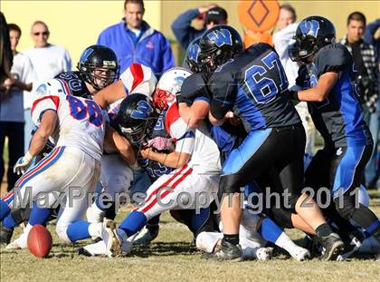Thumbnail 2 in Faith Baptist @ Windward (CIF SS D1 8-Man Playoffs) photogallery.