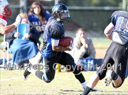 Thumbnail 1 in Faith Baptist @ Windward (CIF SS D1 8-Man Playoffs) photogallery.