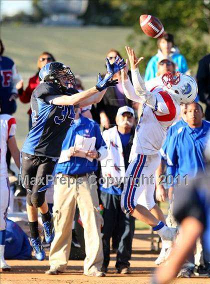 Thumbnail 2 in Faith Baptist @ Windward (CIF SS D1 8-Man Playoffs) photogallery.