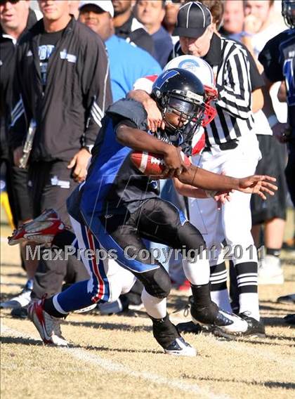 Thumbnail 2 in Faith Baptist @ Windward (CIF SS D1 8-Man Playoffs) photogallery.