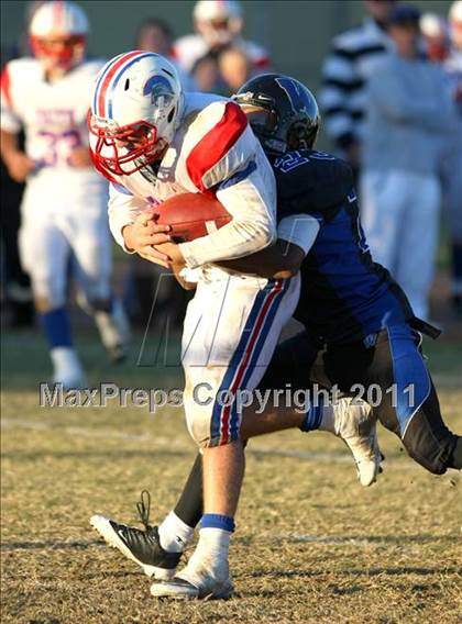 Thumbnail 1 in Faith Baptist @ Windward (CIF SS D1 8-Man Playoffs) photogallery.
