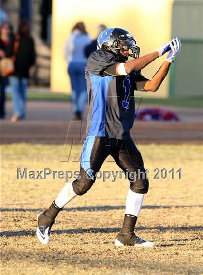 Thumbnail 2 in Faith Baptist @ Windward (CIF SS D1 8-Man Playoffs) photogallery.