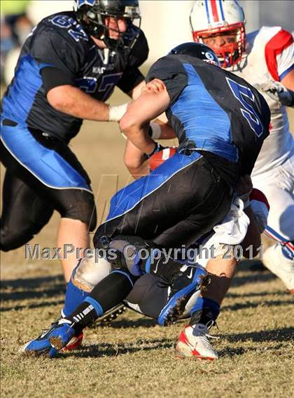 Thumbnail 1 in Faith Baptist @ Windward (CIF SS D1 8-Man Playoffs) photogallery.