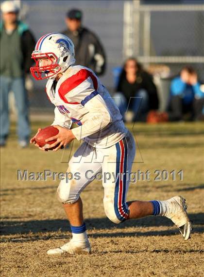 Thumbnail 3 in Faith Baptist @ Windward (CIF SS D1 8-Man Playoffs) photogallery.