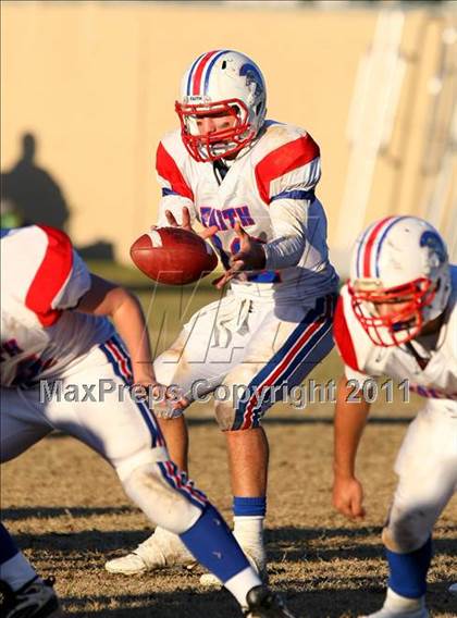 Thumbnail 3 in Faith Baptist @ Windward (CIF SS D1 8-Man Playoffs) photogallery.