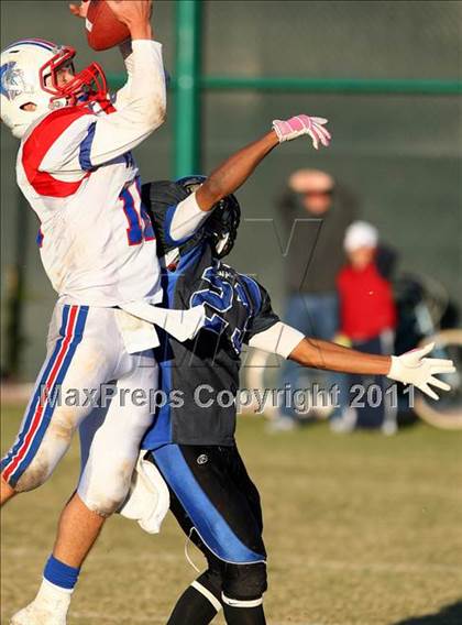 Thumbnail 2 in Faith Baptist @ Windward (CIF SS D1 8-Man Playoffs) photogallery.