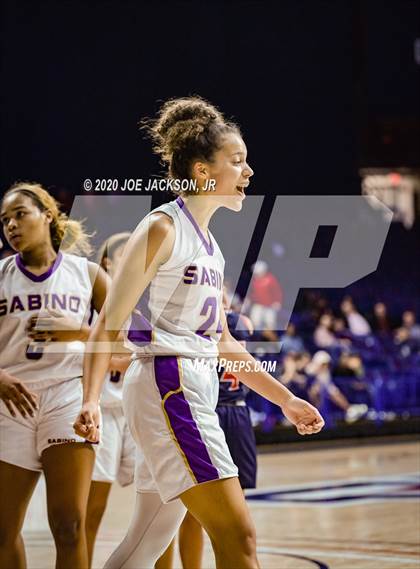 Thumbnail 1 in Sahuaro @ Sabino (MLK Basketball Classic) photogallery.