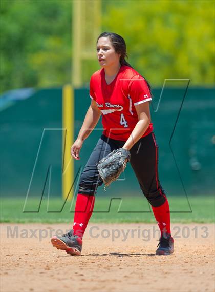 Thumbnail 2 in Junction vs. Three Rivers (Region IV Area Playoffs) photogallery.