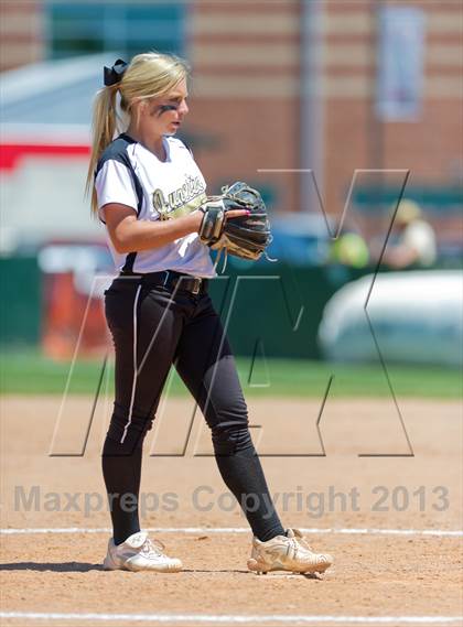 Thumbnail 1 in Junction vs. Three Rivers (Region IV Area Playoffs) photogallery.