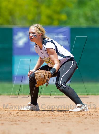 Thumbnail 2 in Junction vs. Three Rivers (Region IV Area Playoffs) photogallery.