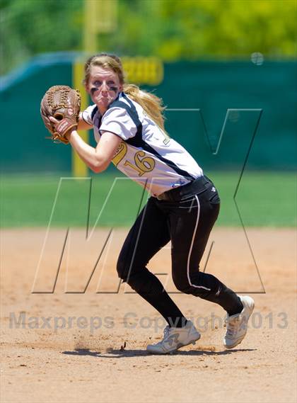 Thumbnail 1 in Junction vs. Three Rivers (Region IV Area Playoffs) photogallery.