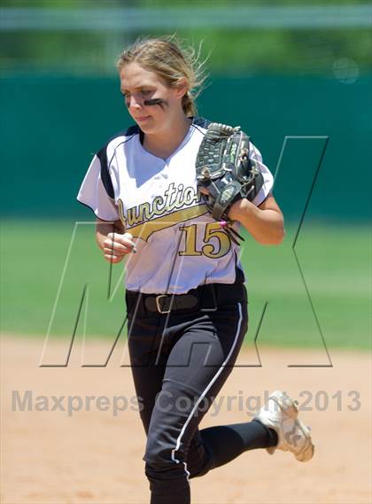 Thumbnail 3 in Junction vs. Three Rivers (Region IV Area Playoffs) photogallery.