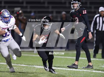 Thumbnail 3 in Westlake vs Bowie  photogallery.