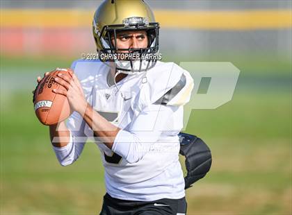Thumbnail 1 in Santee @ Narbonne (CIF LACS Round 1 DIII Playoff) photogallery.