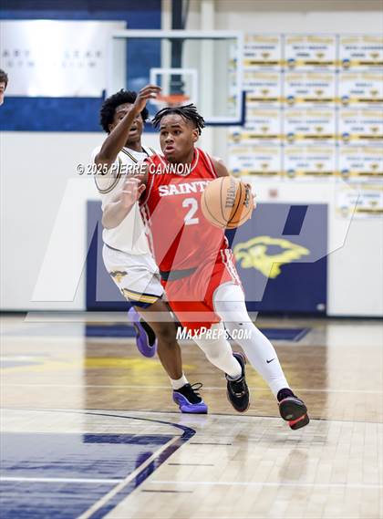 Thumbnail 2 in St. Christopher's vs Highland (VISAA Division I State Quarterfinals) photogallery.