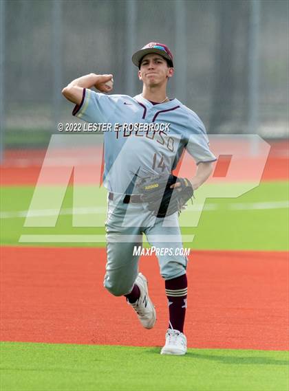 Thumbnail 3 in Somerset vs. Tuloso-Midway (UIL 4A Area Playoffs) photogallery.