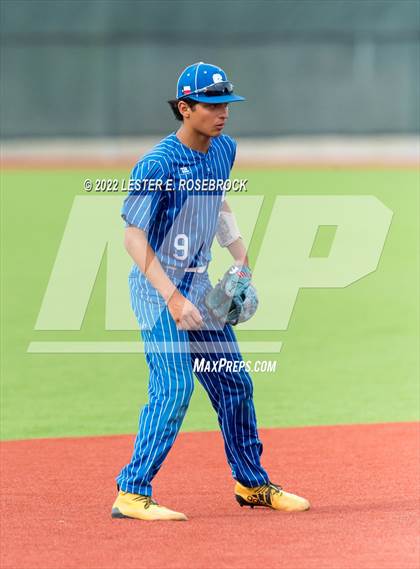 Thumbnail 2 in Somerset vs. Tuloso-Midway (UIL 4A Area Playoffs) photogallery.