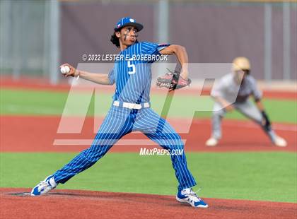 Thumbnail 2 in Somerset vs. Tuloso-Midway (UIL 4A Area Playoffs) photogallery.