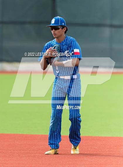 Thumbnail 3 in Somerset vs. Tuloso-Midway (UIL 4A Area Playoffs) photogallery.