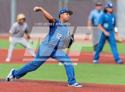 Thumbnail 2 in Somerset vs. Tuloso-Midway (UIL 4A Area Playoffs) photogallery.