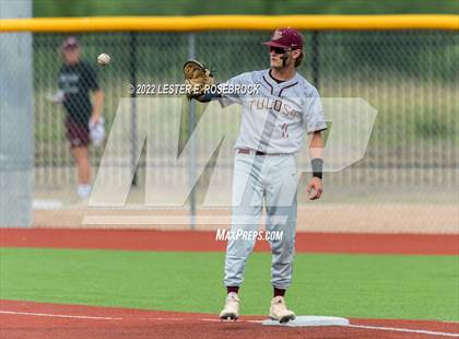 Thumbnail 3 in Somerset vs. Tuloso-Midway (UIL 4A Area Playoffs) photogallery.