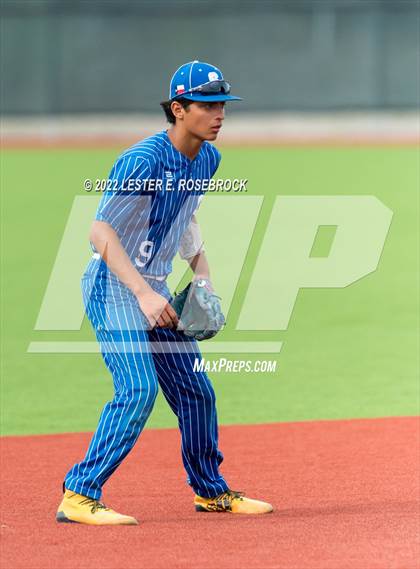 Thumbnail 3 in Somerset vs. Tuloso-Midway (UIL 4A Area Playoffs) photogallery.