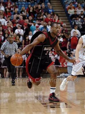 Thumbnail 3 in Fairfield vs. Archbishop Mitty (CIF NorCal Regional D2 Final) photogallery.