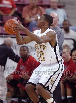 Thumbnail 3 in Fairfield vs. Archbishop Mitty (CIF NorCal Regional D2 Final) photogallery.