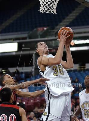 Thumbnail 1 in Fairfield vs. Archbishop Mitty (CIF NorCal Regional D2 Final) photogallery.
