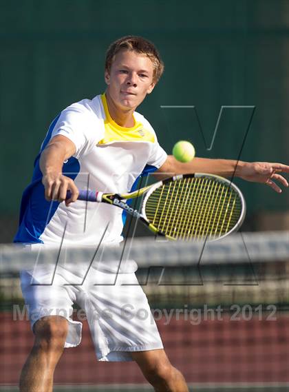 Thumbnail 3 in Triton Central Invitational photogallery.