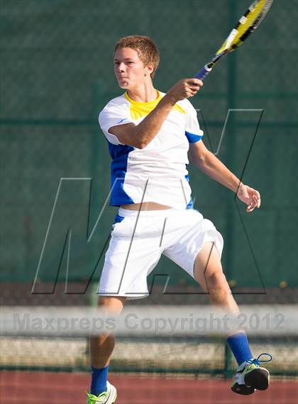 Thumbnail 2 in Triton Central Invitational photogallery.