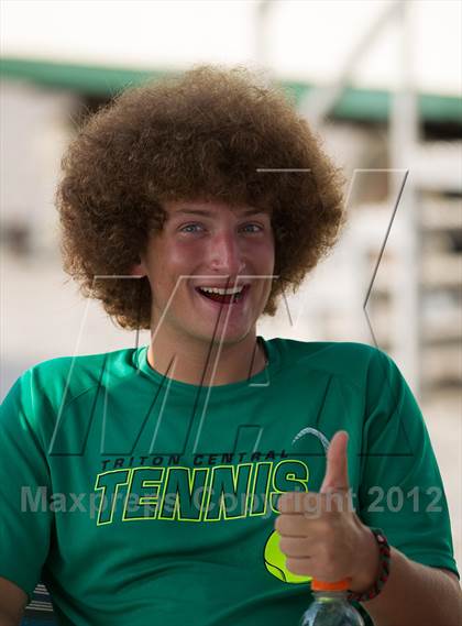 Thumbnail 2 in Triton Central Invitational photogallery.