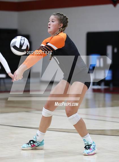 Thumbnail 2 in Amanda-Clearcreek @ Circleville photogallery.