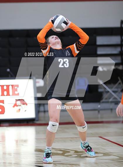 Thumbnail 2 in Amanda-Clearcreek @ Circleville photogallery.