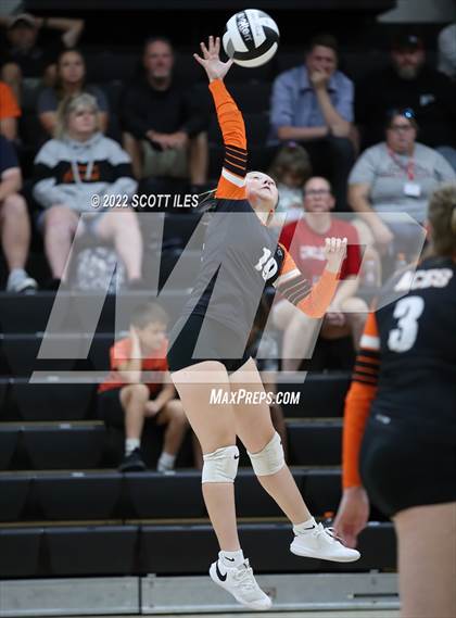 Thumbnail 3 in Amanda-Clearcreek @ Circleville photogallery.