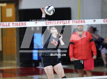 Thumbnail 2 in Amanda-Clearcreek @ Circleville photogallery.