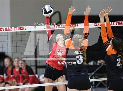 Thumbnail 1 in Amanda-Clearcreek @ Circleville photogallery.