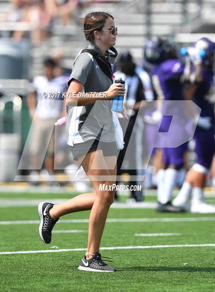 Thumbnail 2 in Nimitz @ Timber Creek photogallery.