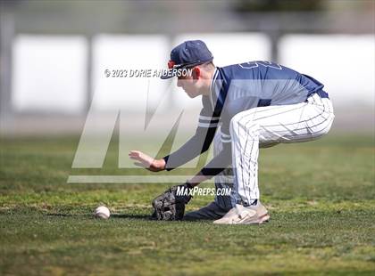 Thumbnail 3 in Del Campo @ Vista del Lago photogallery.