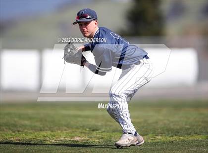 Thumbnail 2 in Del Campo @ Vista del Lago photogallery.