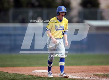 Thumbnail 2 in Del Campo @ Vista del Lago photogallery.